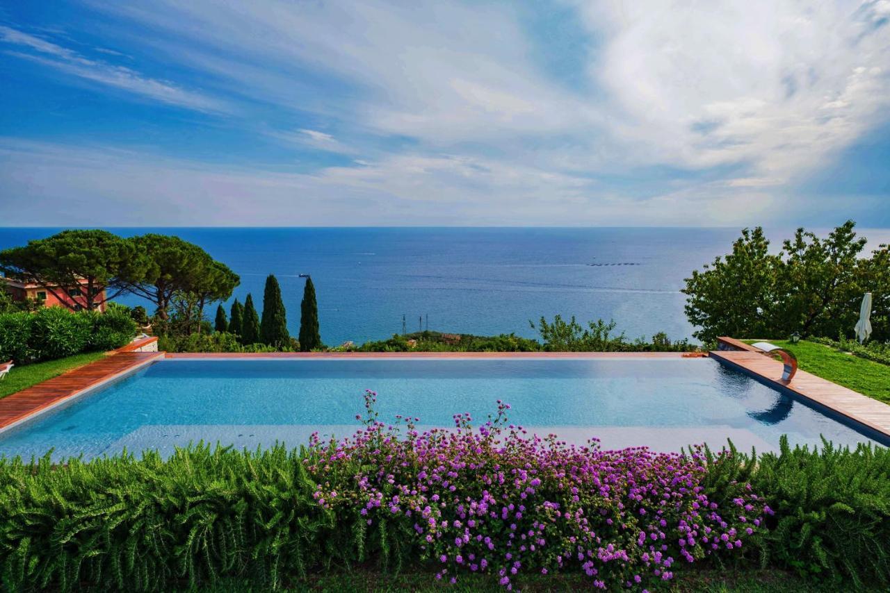 Villa Riviera Resort Lavagna Luaran gambar