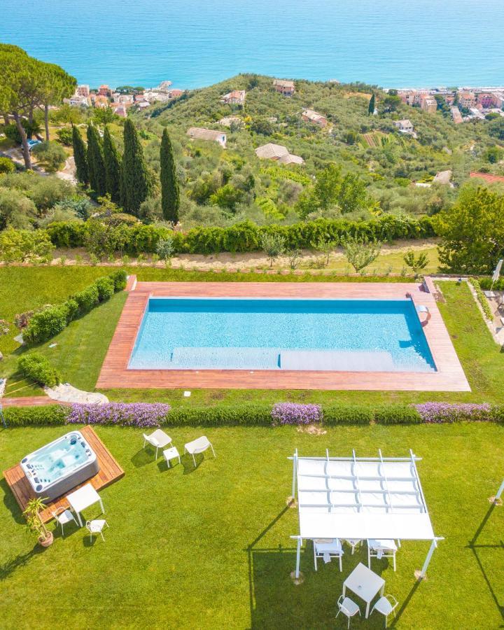 Villa Riviera Resort Lavagna Luaran gambar